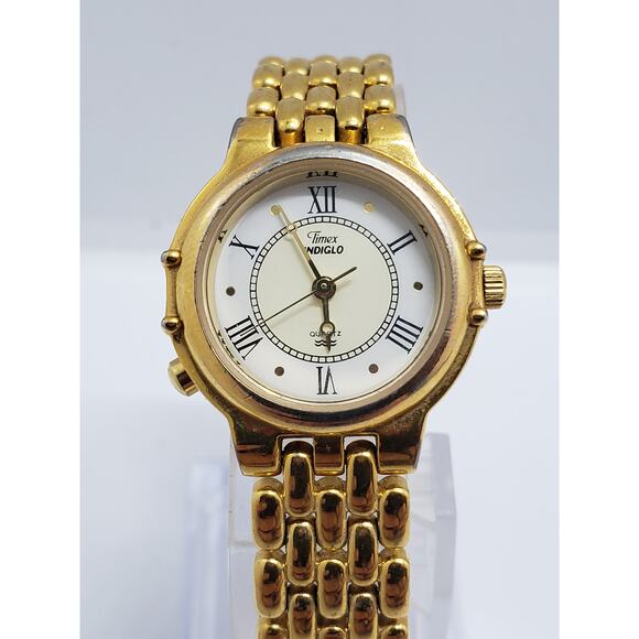 Women\'s Indiglo Timex watch. 4,775,964   4,527,096 main image 6